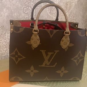 Louis Vuitton Monogram Canvas Tote Bag w/shoulder strap